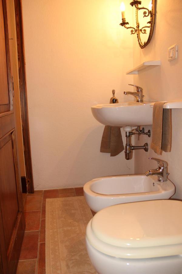 Trilocale Nel Centro Storico Apartment Montemerano Bagian luar foto